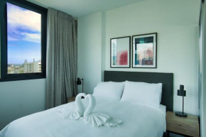 Stylish 1 BR CBD Apt-Pool-Gym-Sauna-Steam Room, Adelaide